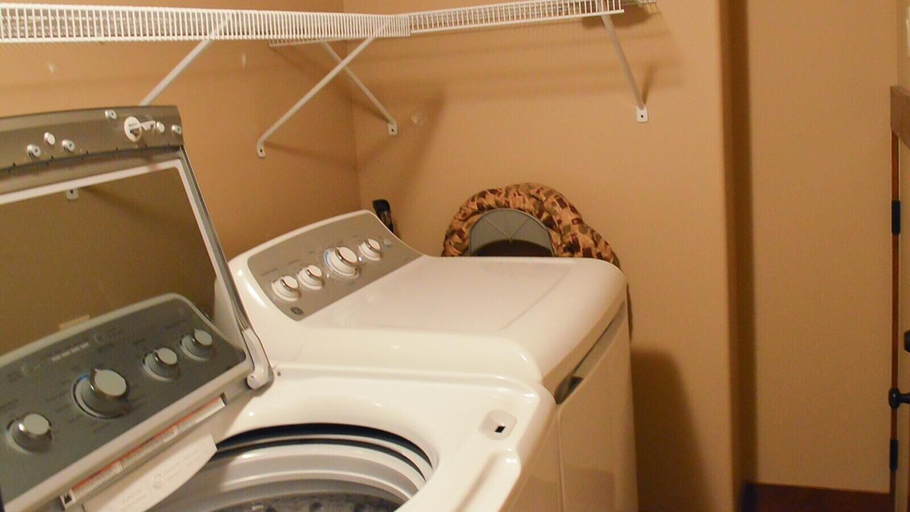 Bathroom, Woodhaven #18, Thompson-Nicola