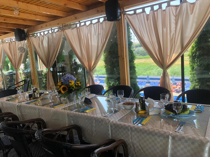 Food & Drinks 4, Pensiunea Lebada, Somova