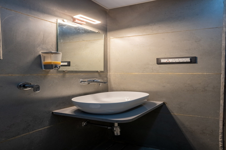 Bathroom 5, VITS Select Casuarina Diveagar, Raigarh