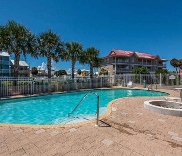 Sport & Beauty 4, Latitude Adjustment 4 Bedroom Home by RedAwning, Escambia