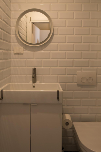 Bathroom 2, Smile&Love Republic Zagreb Center, Zagreb