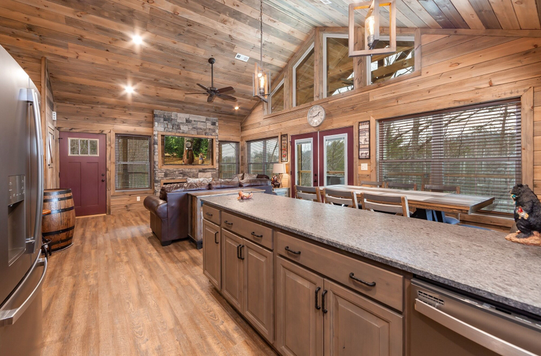 Others 5, The Gathering Place 3 Bedroom Cabin by RedAwning, Sevier