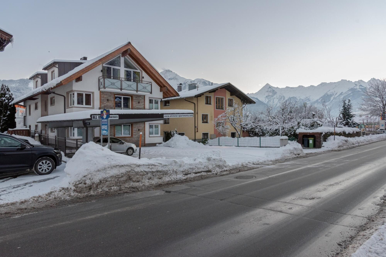 Room 5, Fourteen 2 2 Zell am See S P, Zell am See