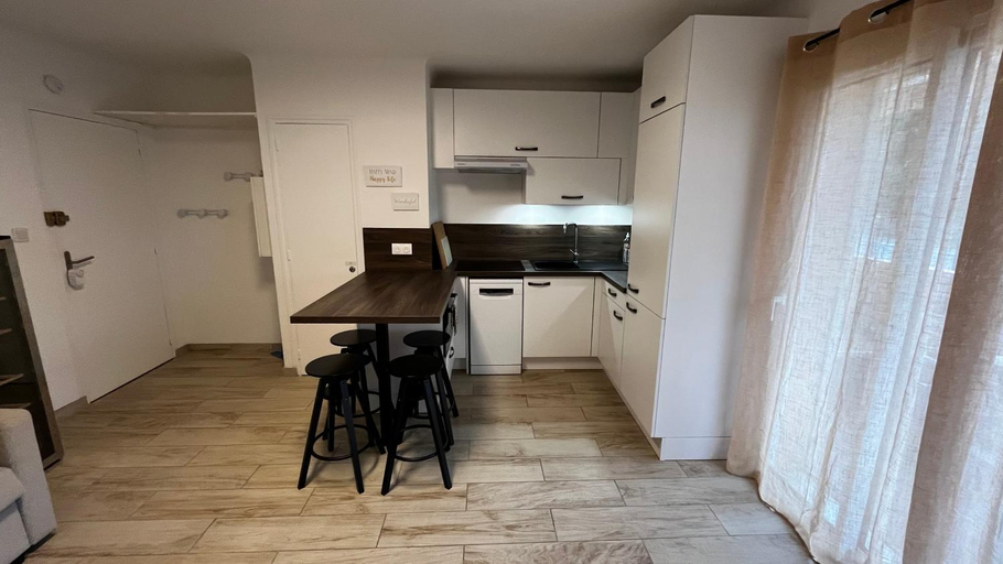 Kitchen 4, Vacances Arbanaises - Appartements Giens, Var