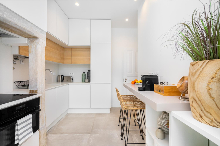 Others 3, Luxury Duplex Prime Location Great for Families, Lisbon