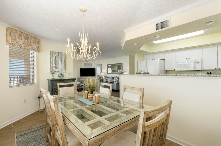 Private kitchen 2, Ocean front 2 bedroom, 2 bath condo - 301 Brighton 2 Condo, Horry