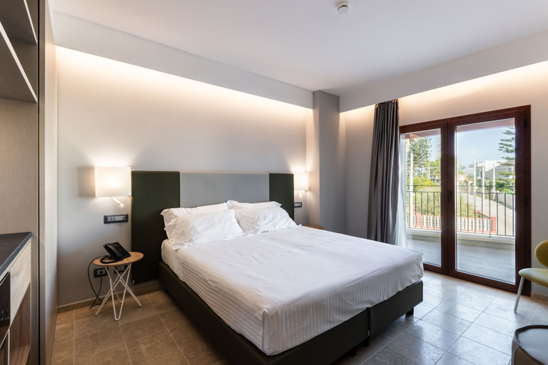 Bedroom 3, Hotel Netum Mare, Syracuse