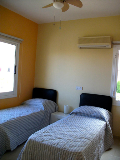 Bedroom 3, Villa Laurel