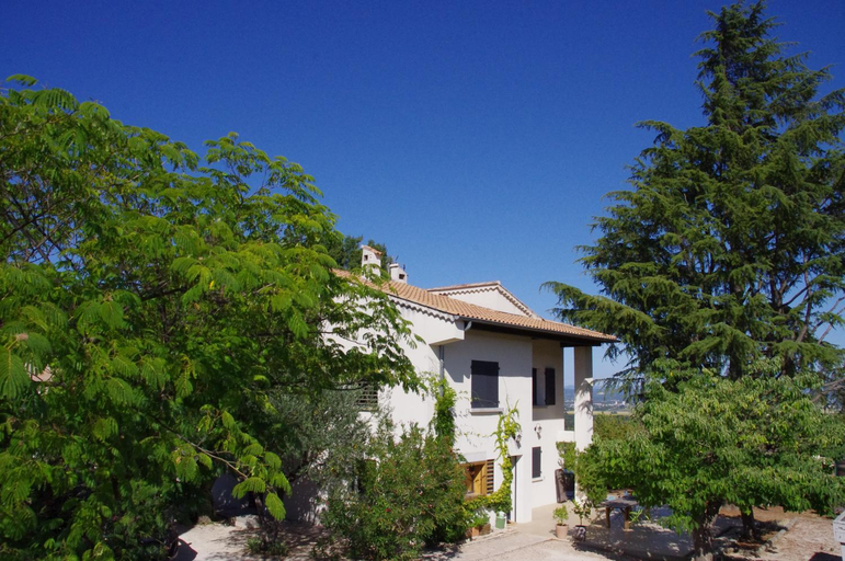 Others 4, Le Grand Cedre - 2 Chambres d'hotes - Sud Ardeche, Ardèche