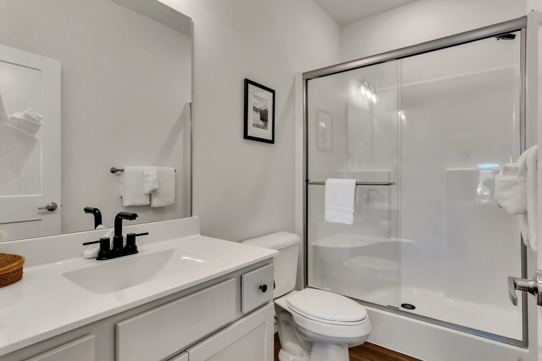 Bathroom 4, Chateau Royale 5 Bedroom Home by RedAwning, Taney