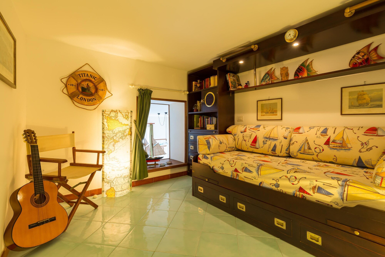 Bedroom 4, Terrazza Morgera in Napoli, Napoli