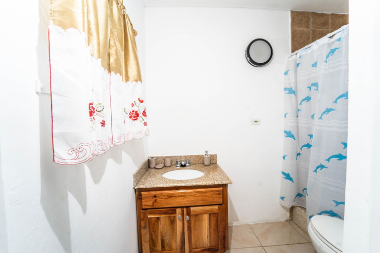 Bathroom 3, Skyline Suites, Breathtaking Mountains & City View 1 Bedroom Apts by RedAwning