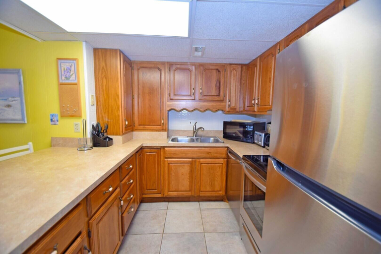 Private kitchen 3, Bimini 106 2 Bedroom Condo by RedAwning, Worcester
