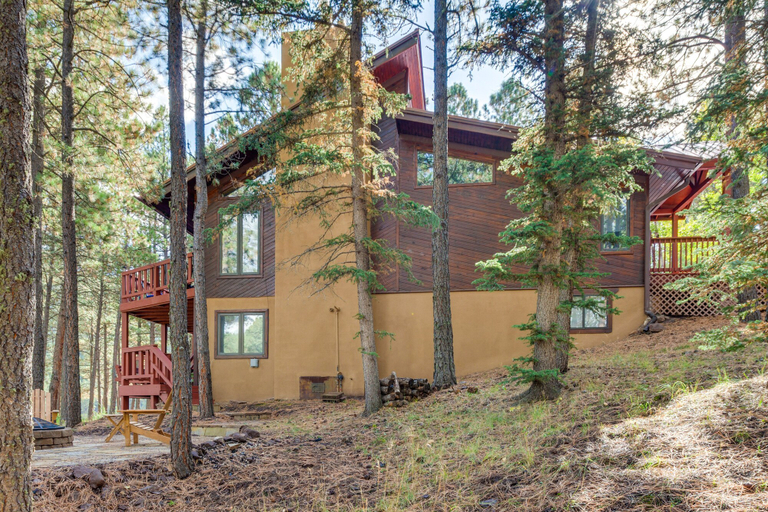 Exterior & Views 2, Cozy Angel Fire Escape w/ Golf Course Views!, Colfax