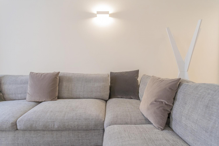 Room 4, Modern Stylish Apartment in Como City, Como