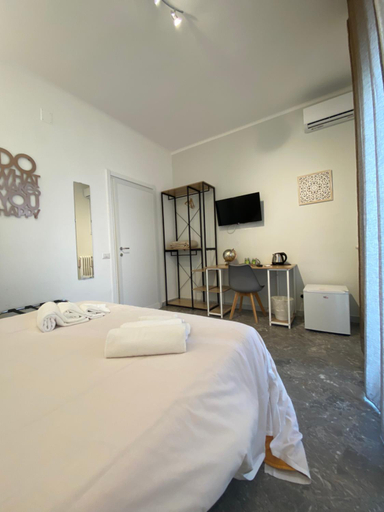 Bedroom 2, Stanze di Sofia, Bari