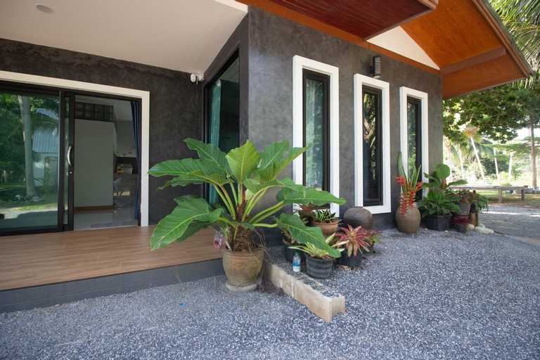บ้านระเบียงเลหลังสวน ทั้งหลัง 2 นอน 2 น้ำ 1 ครัว, Lang Suan
