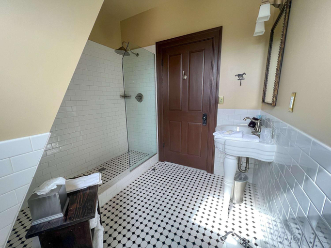 Bathroom 4, Sheridan Inn, BW Signature Collection, Sheridan
