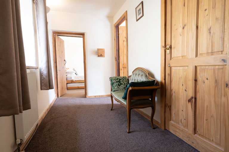 Others 5, Hulmes Vale House - Sleeps 14 - Peak District, Derbyshire