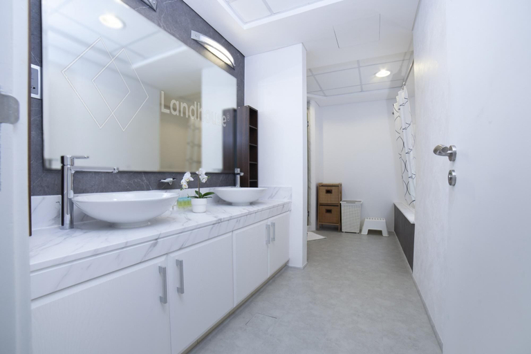 Room 4, 2BR on Palm Jumeirah With Beach and Complimentary Golf, Dubai