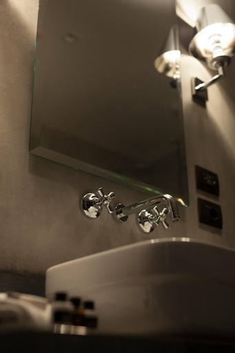 Bathroom 2, Aqua Apartments, Venezia