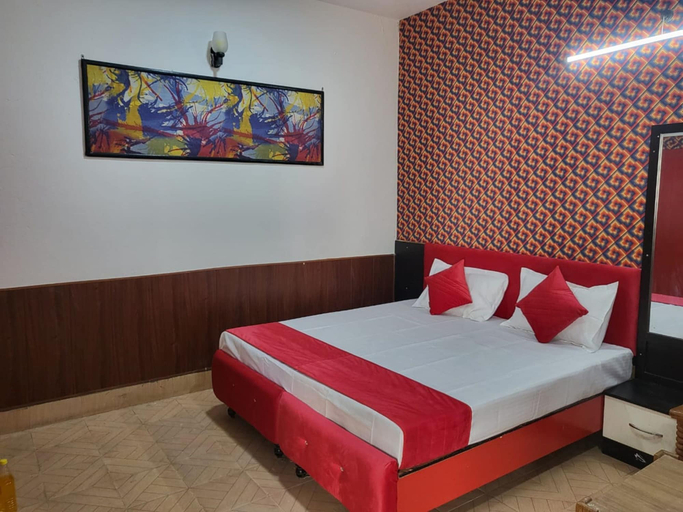Bedroom 2, Avexia Fun City Resort, Mirzapur