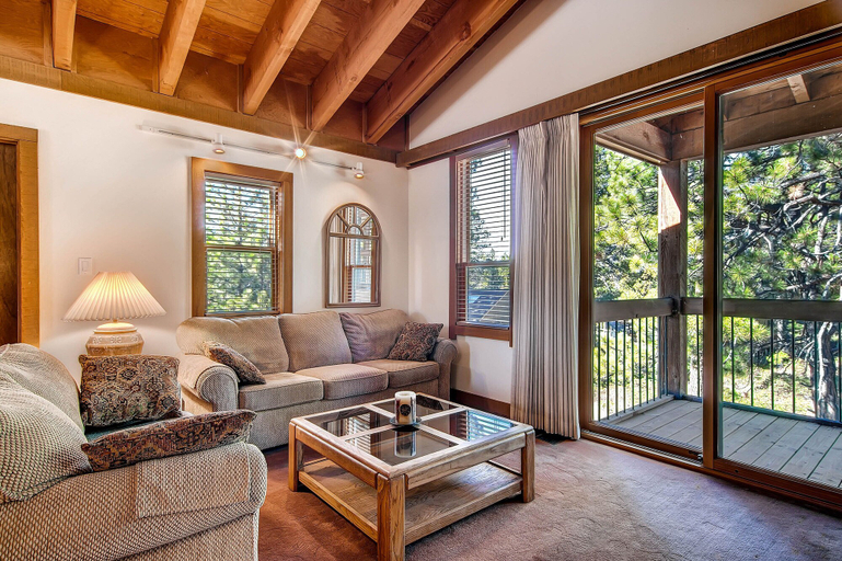 Others 1, Inviting Ski Getaway < 1 Mile to Northstar Resort!, Placer