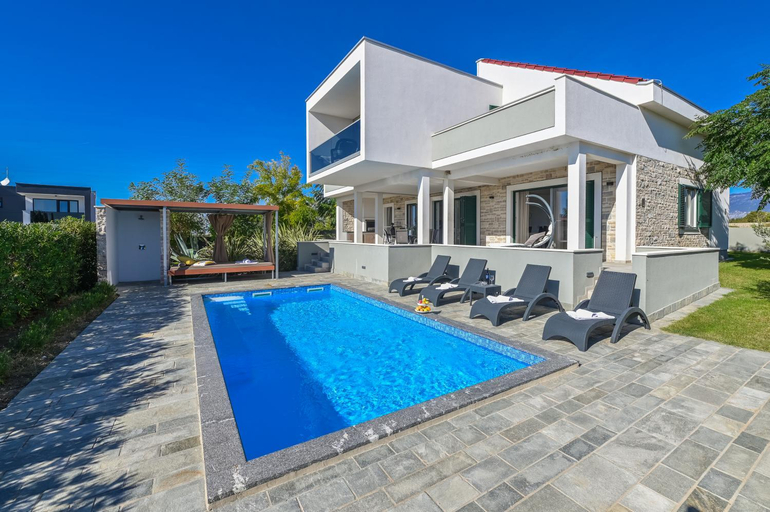 Others 3, Villa Flavia and Alba - Private Heated Pool, Novalja