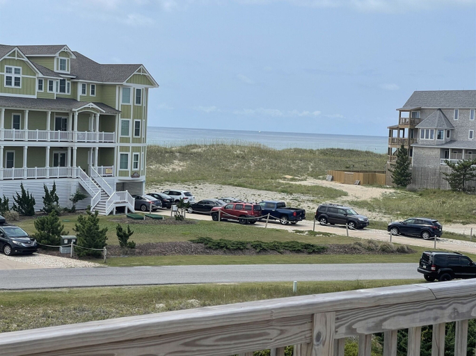 Balcony 3, Southern Star 5 Bedroom Cottage by RedAwning, Dare