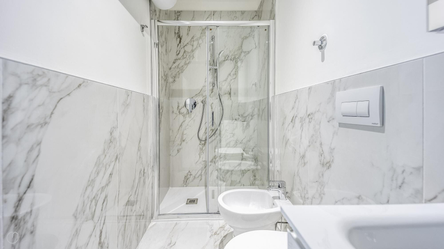 Bathroom 5, Italianway - The B Village Superior - 46, Milano