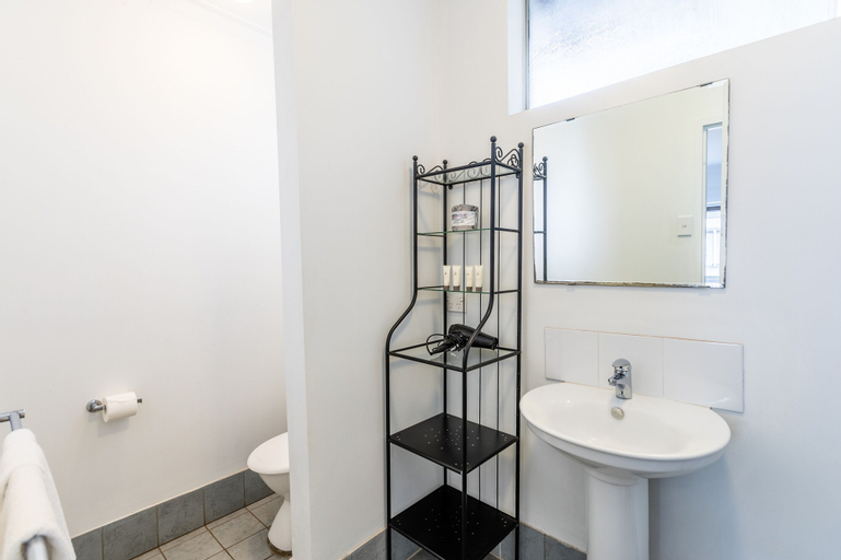 Bathroom 3