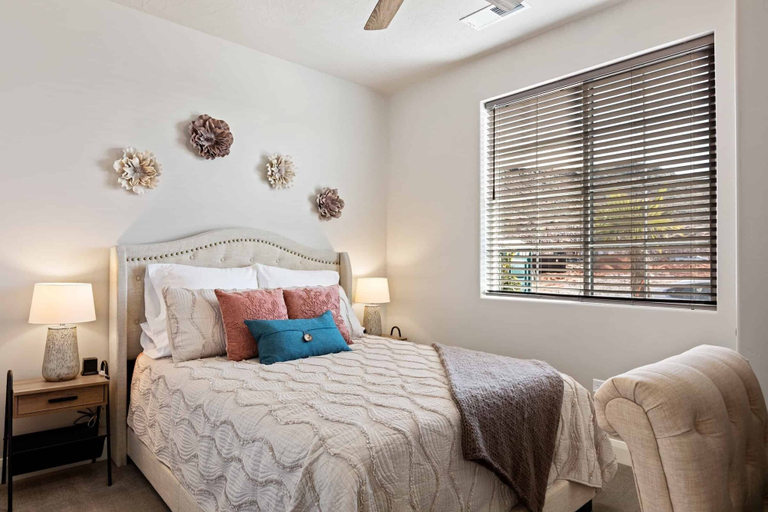 Bedroom 3, Escondido Cove by RedAwning, Washington