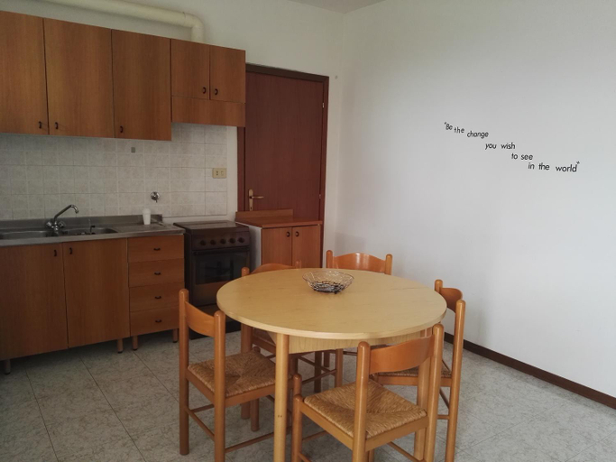 Others 4, Camere Carloni, Perugia