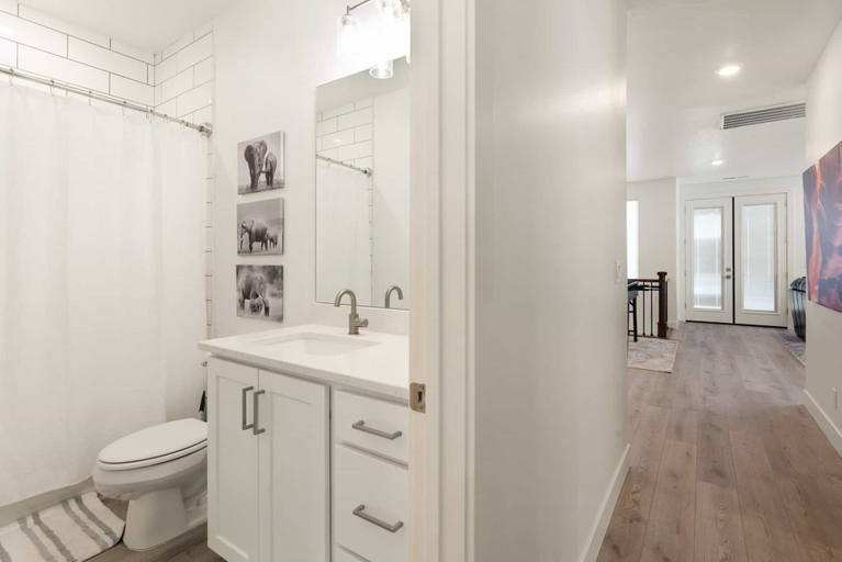 Bathroom 4, Cloud 9 at Desert Color by RedAwning, Washington