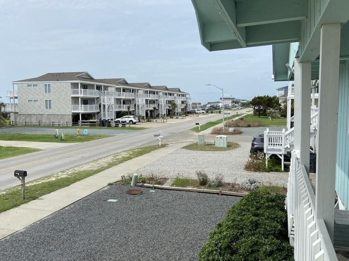 Property grounds 3, Palmetto Paradise 3 Bedroom Home by RedAwning, Brunswick