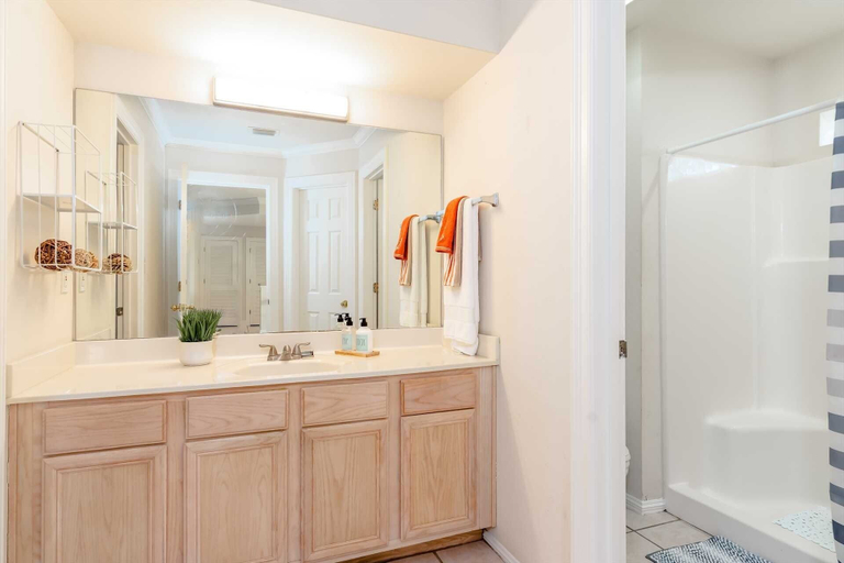 Bathroom 5, Sun Dancer 5 2 Bedroom Condo by RedAwning, Cameron