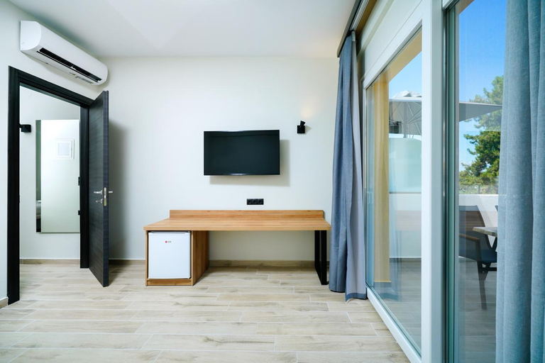 Bedroom 4, Solar Suites, East Macedonia and Thrace