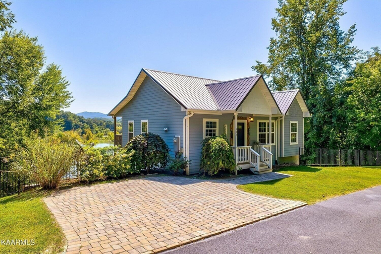 Exterior & Views 2, Above The Cove 3 Bedroom Home by RedAwning, Sevier