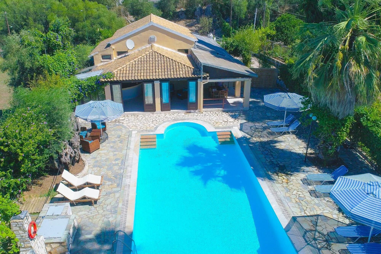 Room 2, Villa Lianolia in Pelekito Corfu, Ionian Islands