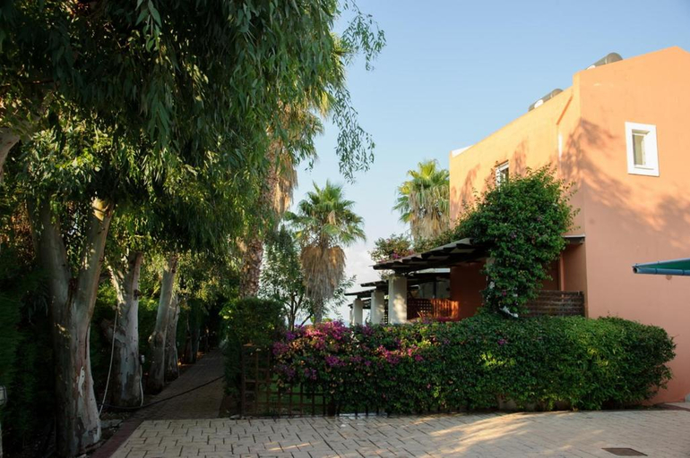 Others 4, Aithrio Hotel, West Greece