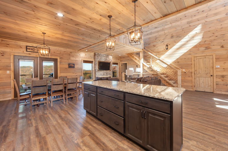 Others 4, Victoria's Secrets 5 Bedroom Cabin by RedAwning, Sevier