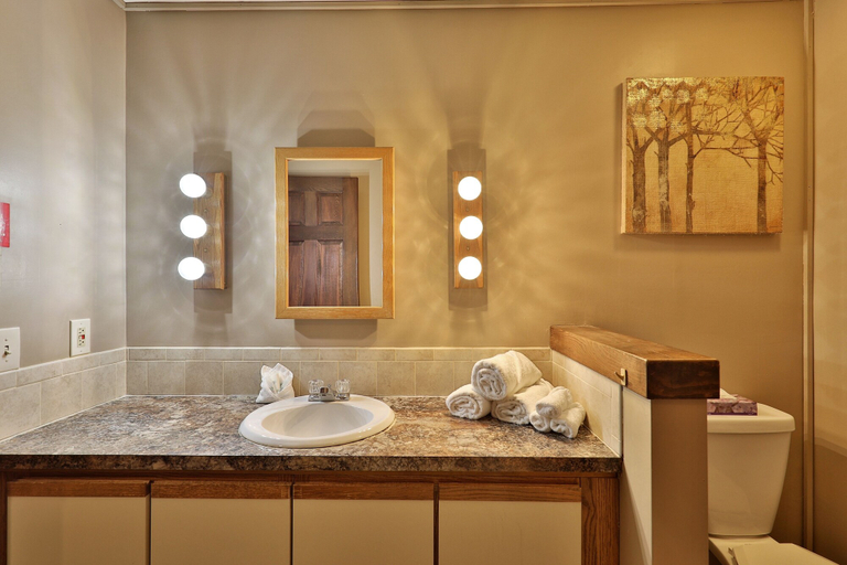 Bedroom 4, Sunrise Timberline: 3br, 2ba Ski In/ski Out Condo 3 Bedroom Condo, Rutland