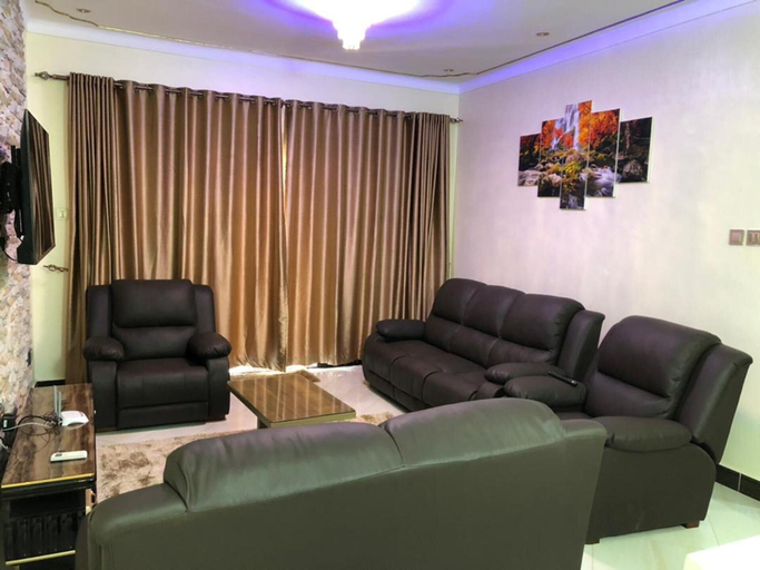 Others 4, 2 Bed - Sleeps 4 - Free Airport Shuttle, Entebbe