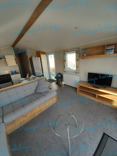 Others 4, Pet Friendly Caravan in Walton on the Naze, Essex