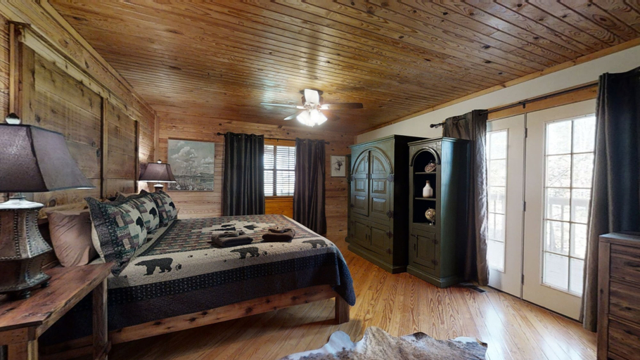 Bedroom 3, A Cowpoke's Dream 3 Bedroom Cabin by RedAwning, Sevier