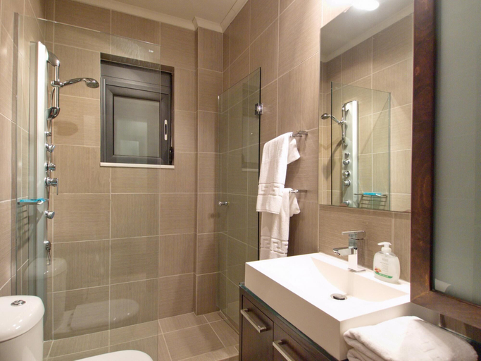 Bathroom, Villa Kallisto in Almyrida, Crete