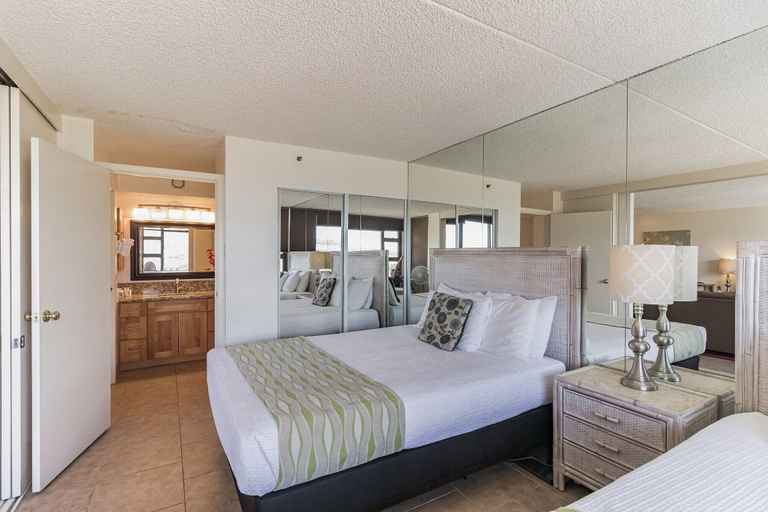 Bedroom 3, Tower 2 Suite 3709 - QQP, Honolulu