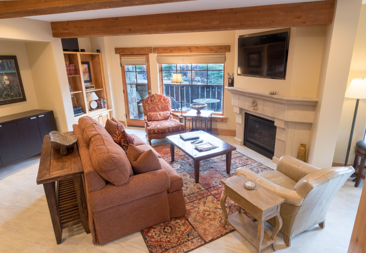 Living room 5, Luxury One Bedroom 1 Apartment Hotel by RedAwning, Summit