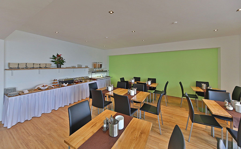 Food & Drinks 4, Montagehotel Business & City, Linz