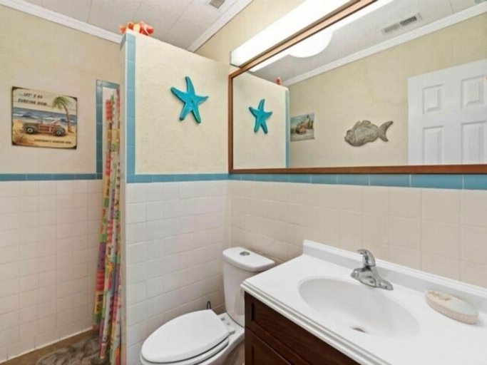 Room 3, Flip Flop Paradise 2 Bedroom Cottage by RedAwning, New Hanover